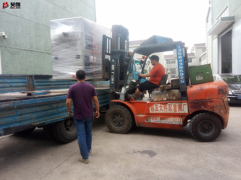 貝朗設備打包發(fā)貨現場